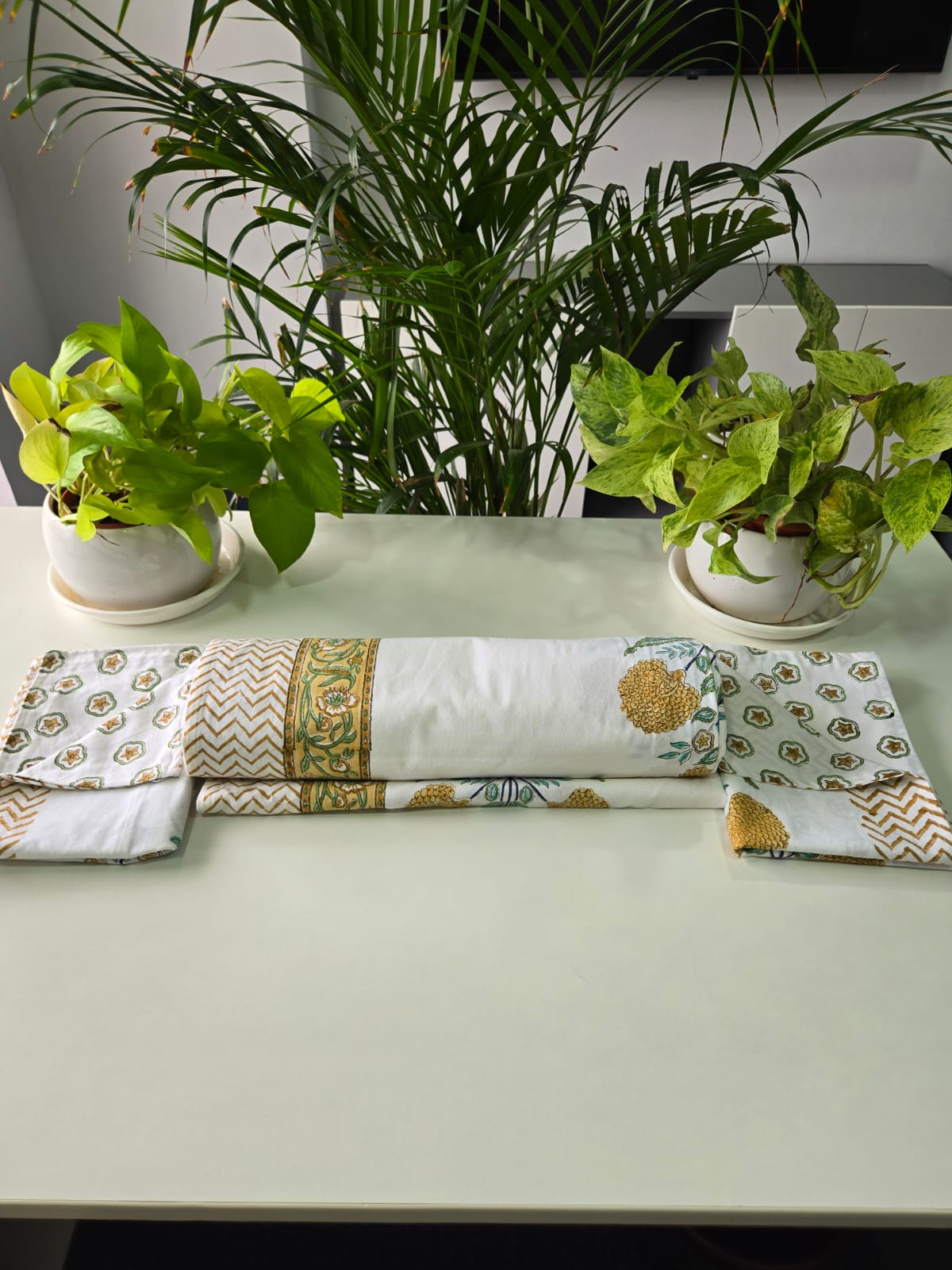 Handblock print pure cotton bed sheet with pillow cover - glassesbyahana.com